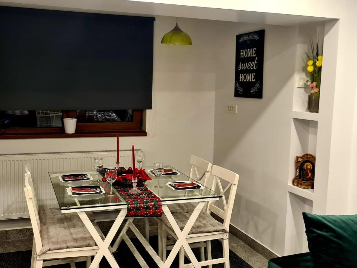 La Fluturi Apartament Apartment Suceava Exterior photo